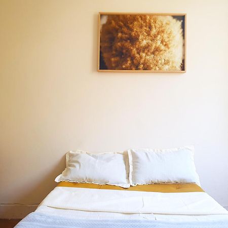 Quarto Casal Com Janela Casa Caramel Μπέλο Οριζόντε Εξωτερικό φωτογραφία